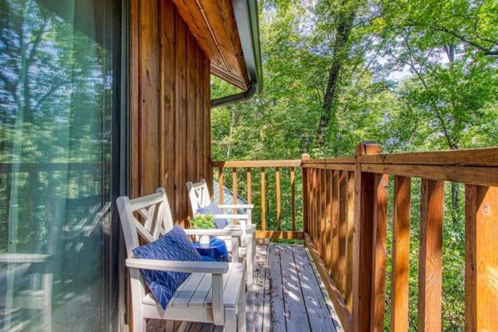 The Family Stone Luxe Cabin Sleeps 12 Hot Tub Dogfriendly Dollywood Pigeon Forge Dış mekan fotoğraf