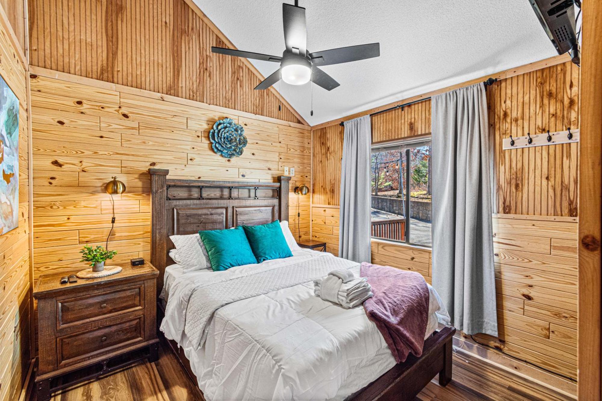 The Family Stone Luxe Cabin Sleeps 12 Hot Tub Dogfriendly Dollywood Pigeon Forge Dış mekan fotoğraf